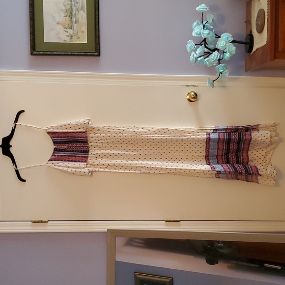 H&M Maxi Dress, Size 8, Floral - Picture 3 of 16